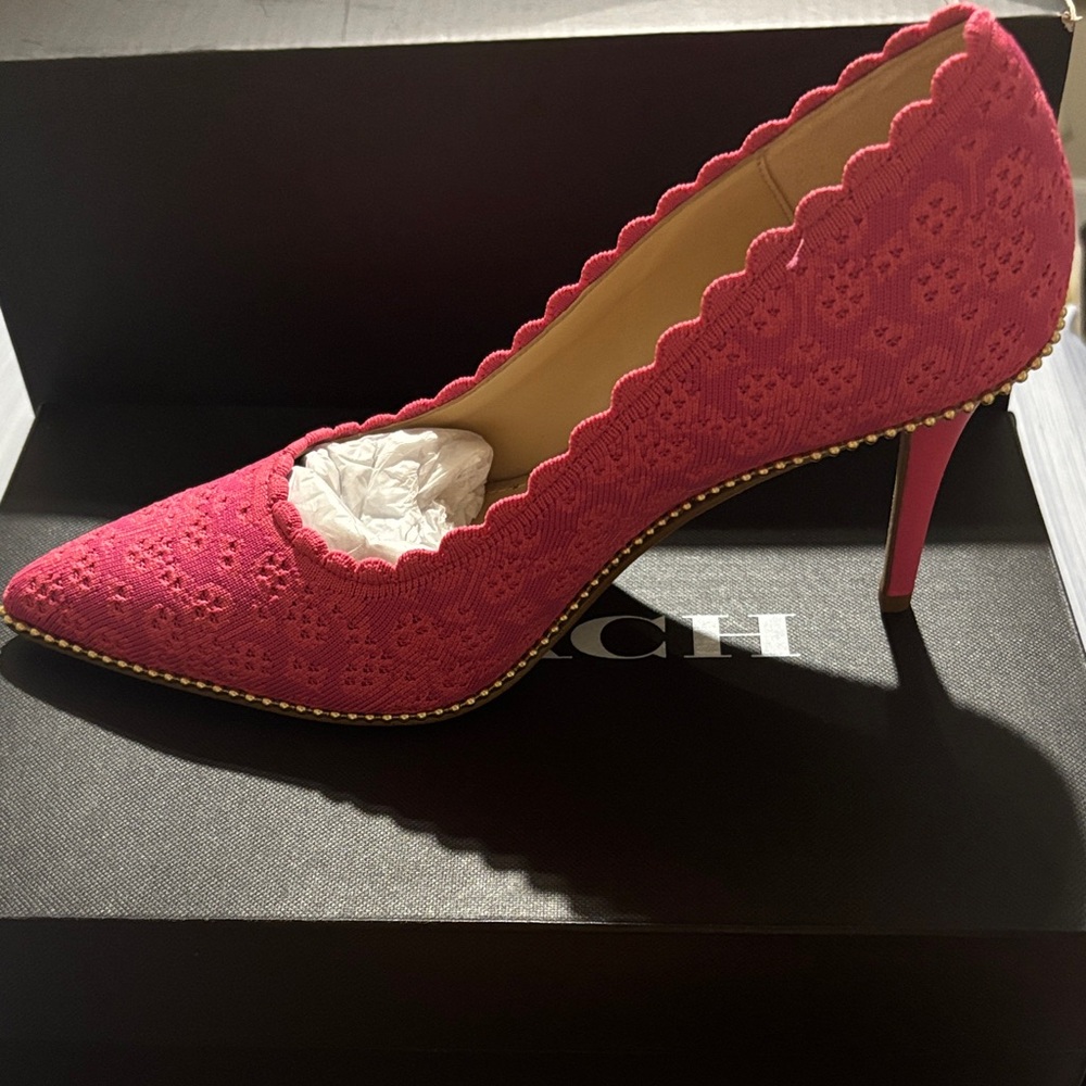Coach Womens Waverly Fuchsia Lace Pumps